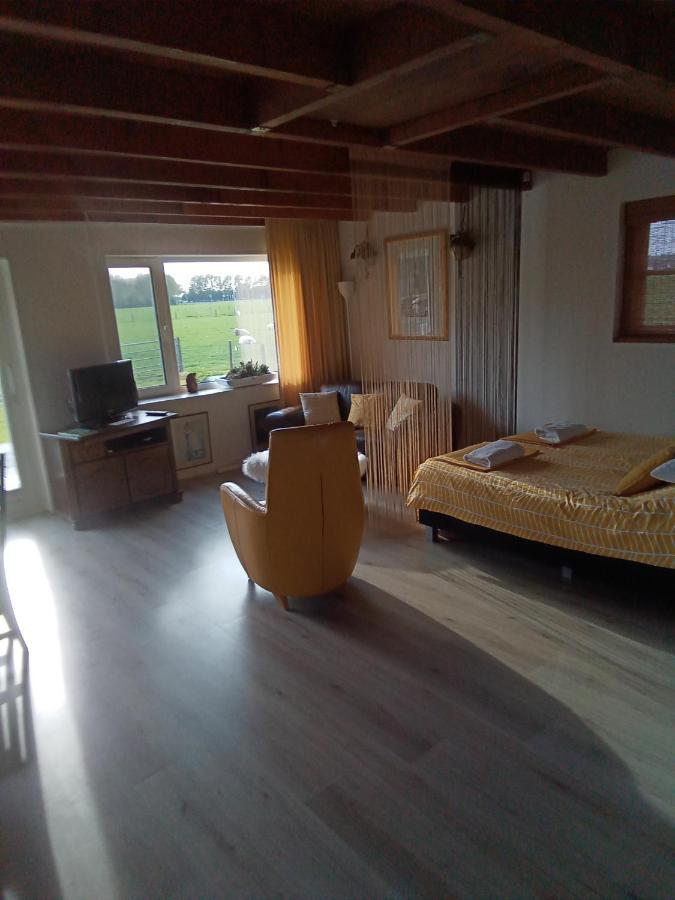 De Indiaan Bed & Breakfast Noord-Scharwoude ภายนอก รูปภาพ