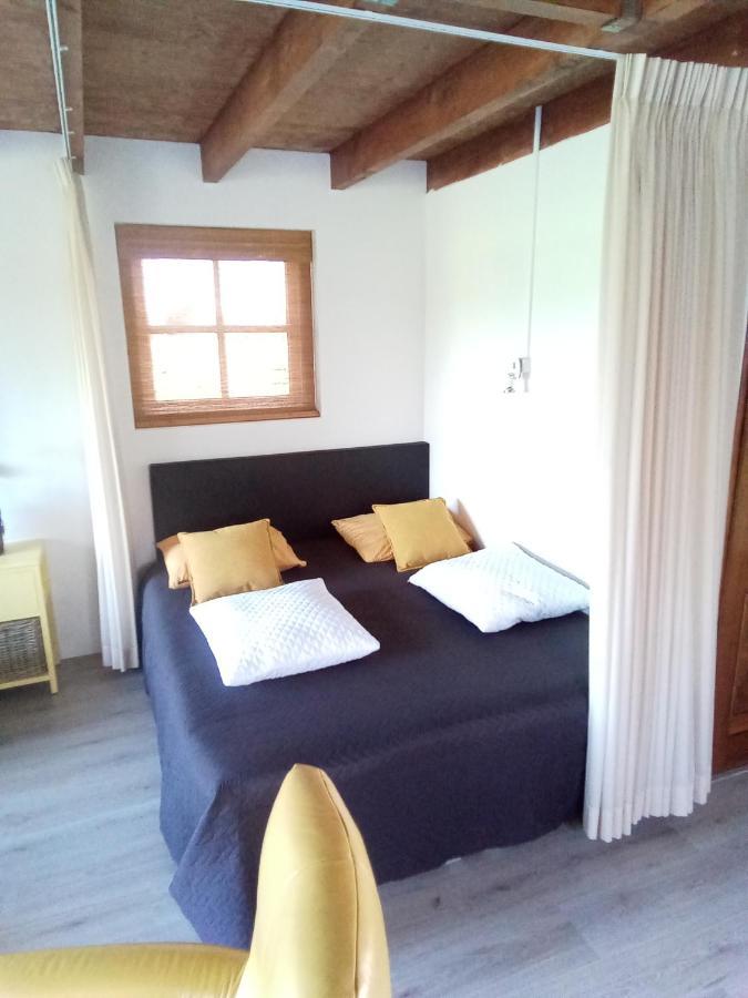 De Indiaan Bed & Breakfast Noord-Scharwoude ภายนอก รูปภาพ